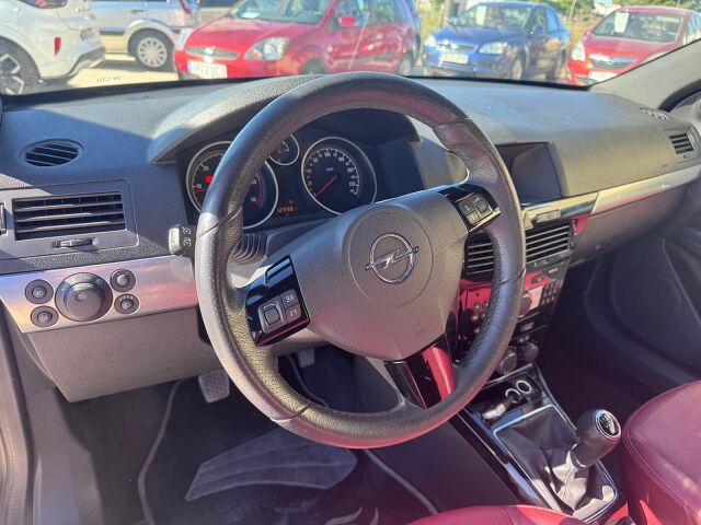 OPEL ASTRA ELITE TWIN TOP 1.9 CDTI SPANISH LHD IN SPAIN 80000 MILES SUPERB 2010